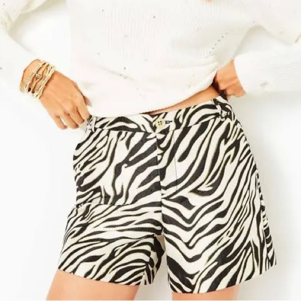 Lilly Pulitzer 5" Gretchen High Rise Short Black Zebra Jacquard Size 6